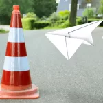 Dynamic paper airplane design for obstacle avoidance